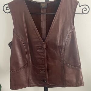 Brown Leather Vest with Tailored Silhouette